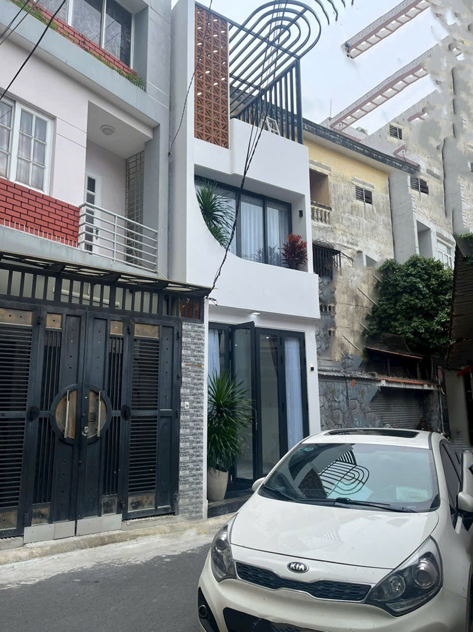 Tuyệt phẩm Nhà Phố 2 lầu full nội thất cao cấp hẻm 2 xe hơi 7 chỗ tránh nhau khu VIP Đặng Văn Ngữ
